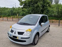 Usado 2005 Renault Modus Monovolume | € 2.550 (Bom preço)