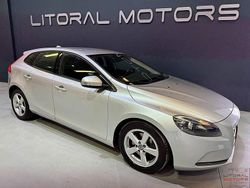 Cinzento Usado 2014 Volvo V40 Carrinha | € 13.900 (Preço justo)
