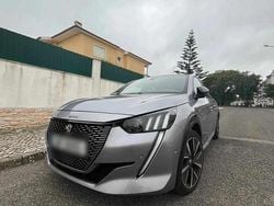 Cinzento Usado 2021 Peugeot e-208 Citadino | € 18.225 (Preço justo)