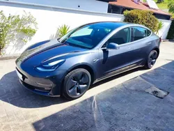 Cinzento Usado 2020 Tesla Model 3 Long Range Sedan | € 23.800 (Bom preço)