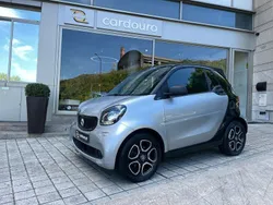 Cinzento preto Usado 2017 Smart ForTwo Electric Drive Passion Coupé | € 15.900