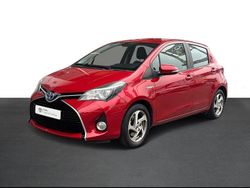 Vermelho (pintura metalizada) Usado 2016 Toyota Yaris Comfort | € 15.990