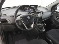 Cinzento Usado 2012 Lancia Ypsilon Citadino | € 6.900 (Preço justo)