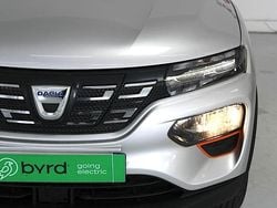 Cinza Usado 2021 Dacia Spring Comfort Citadino | € 11.900 (Preço justo)
