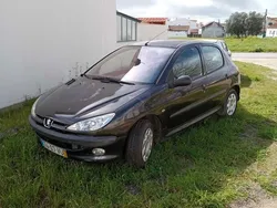 Usado 2003 Peugeot 206 Sedan | € 1.450 (Preço justo)