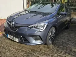 Cinzento Usado 2020 Renault Clio V LIMITED | € 15.750 (Preço elevado)