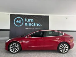 Vermelho Usado 2019 Tesla Model 3 Sedan | € 23.900 (Bom preço)