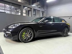 Preto Usado 2018 Porsche Panamera Turbo S Sport Turismo Sedan | € 97.800