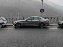 Cinzento Usado 2014 Mercedes C250 Sedan | € 21.974 (Preço justo)