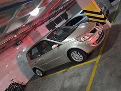 Usado 2008 Renault Scénic II Monovolume | € 4.500 (Preço elevado)
