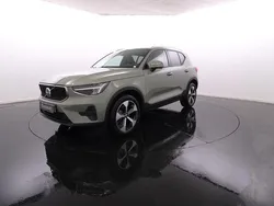 Verde Usado 2024 Volvo XC40 SUV | € 36.450 (Preço elevado)