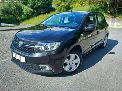 Preto Usado 2019 Dacia Sandero Comfort Citadino | € 9.500 (Preço justo)