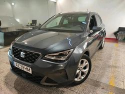 Cinza Usado 2023 Seat Arona FR SUV | € 18.990 (Preço justo)