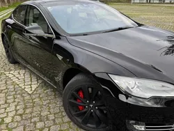 Preto Usado 2014 Tesla Model S Sedan | € 20.500
