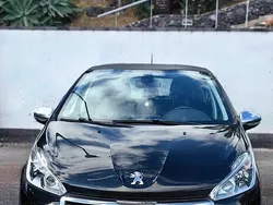 Usado 2017 Peugeot 208 Citadino | € 15.000