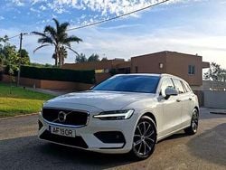 Branco Usado 2021 Volvo V60 Momentum Carrinha | € 24.750 (Bom preço)