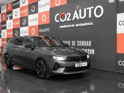 Cinzento Usado 2024 Opel Astra | € 23.900 (Preço justo)