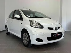 Preto Usado 2010 Toyota Aygo Citadino | € 4.950 (Preço justo)