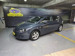 Cinzento Usado 2009 Seat Leon Style | € 6.000 (Bom preço)