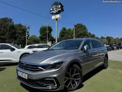 Cinza Usado 2020 VW Passat GTE Carrinha | € 23.750 (Preço justo)