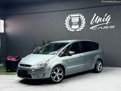 Cinza Usado 2009 Ford S-MAX S Monovolume | € 8.999
