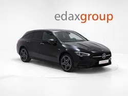 Preto Usado 2022 Mercedes CLA250 Shooting Brake AMG line Carrinha | € 28.990