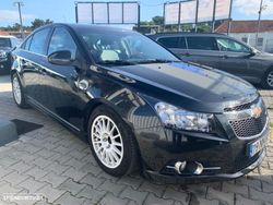 Outra Usado 2013 Chevrolet Cruze LTZ Sedan | € 11.250