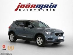 Branco Usado 2024 Volvo XC40 Core SUV | € 36.500 (Preço justo)