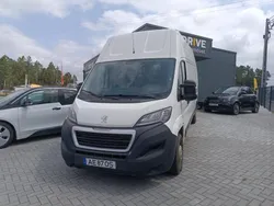 Branco Usado 2020 Peugeot Boxer Van | € 16.000 (Bom preço)