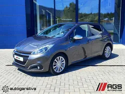Cinzento Usado 2019 Peugeot 208 Citadino | € 12.700 (Preço justo)