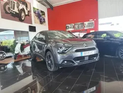 Cinzento Usado 2023 Citroën C4 Feel | € 21.000 (Preço justo)
