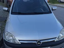 Usado 2004 Opel Corsa Sedan | € 2.300 (Preço justo)