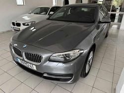 Cinzento Usado 2016 BMW 520 Sedan | € 21.250 (Preço justo)