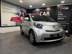 Cinza Usado 2010 Toyota iQ Citadino | € 7.750 (Preço justo)