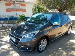 Cinza Usado 2018 Peugeot 208 Citadino | € 12.500 (Caro)