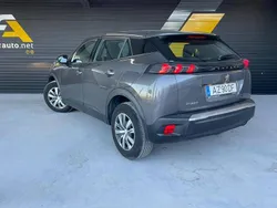Cinza Usado 2023 Peugeot 2008 Active SUV | € 17.900 (Bom preço)