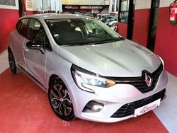 Cinzento platina Usado 2021 Renault Clio V Intens Citadino | € 14.890 (Preço justo)
