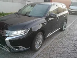Preto Usado 2021 Mitsubishi Outlander SUV | € 23.500