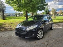 Preto Usado 2016 Ford Fiesta Titanium Citadino | € 10.250 (Preço elevado)