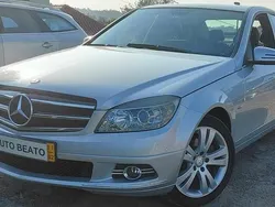 Cinzento Usado 2011 Mercedes C220 Sedan | € 12.900 (Preço justo)