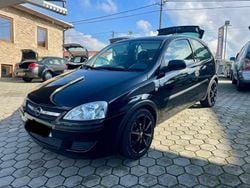 Preto Usado 2005 Opel Corsa Citadino | € 3.250 (Preço justo)