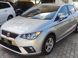 Cinza Usado 2018 Seat Ibiza Reference Citadino | € 11.990 (Preço justo)