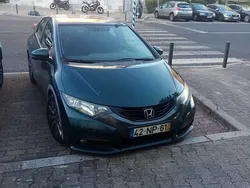 Usado 2013 Honda Civic Sedan | € 8.000 (Bom preço)