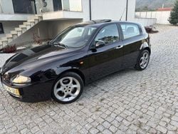 Usado 2003 Alfa Romeo 147 Citadino | € 2.950
