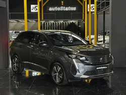 Cinzento Usado 2022 Peugeot 3008 Allure SUV | € 21.990 (Preço justo)