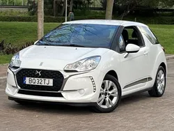 Branco Usado 2018 DS Automobiles DS3 Sport Chic Citadino | € 10.997 (Super Preço)