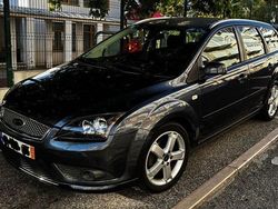 Usado 2007 Ford Focus Ghia Sedan | € 3.500 (Preço justo)