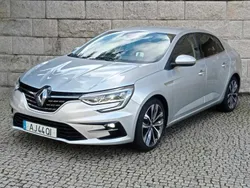 Cinza prata Usado 2021 Renault Mégane IV Intens Coupé | € 19.500 (Preço justo)