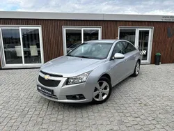 Cinzento Usado 2009 Chevrolet Cruze LT Sedan | € 6.990 (Preço justo)