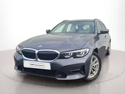 Cinzento Usado 2021 BMW 330e Advantage Carrinha | € 43.750
